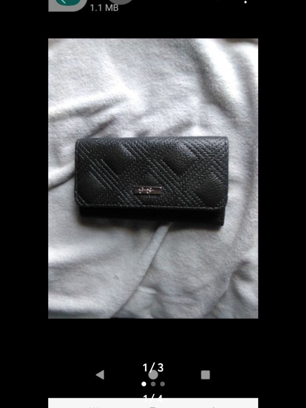 Grey tri-fold wallet. inside pockets#cardholdeJessica Simpson black quilted faux